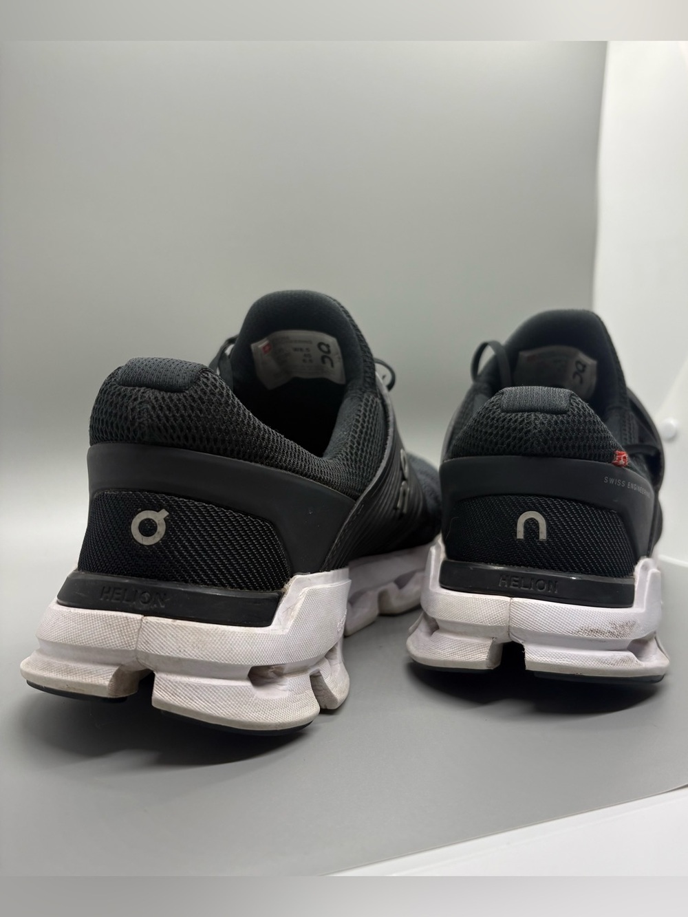 On Running Women's Cloudswift Athletic Shoes - Black/White - Picture 6 of 6